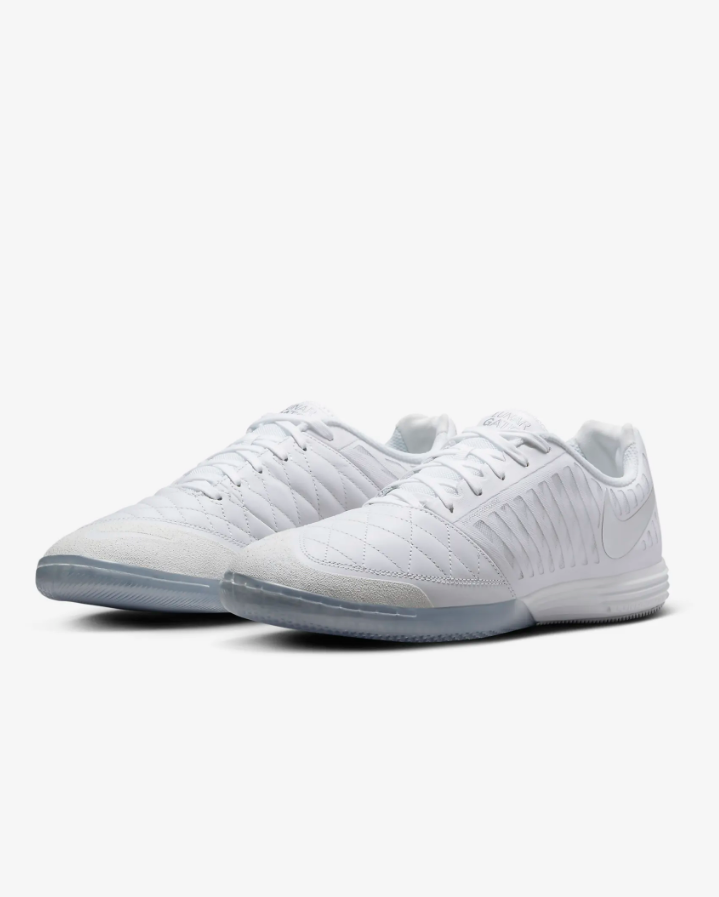 фото Игровая обувь для зала Nike Lunargato II 580456-105 Football-54 