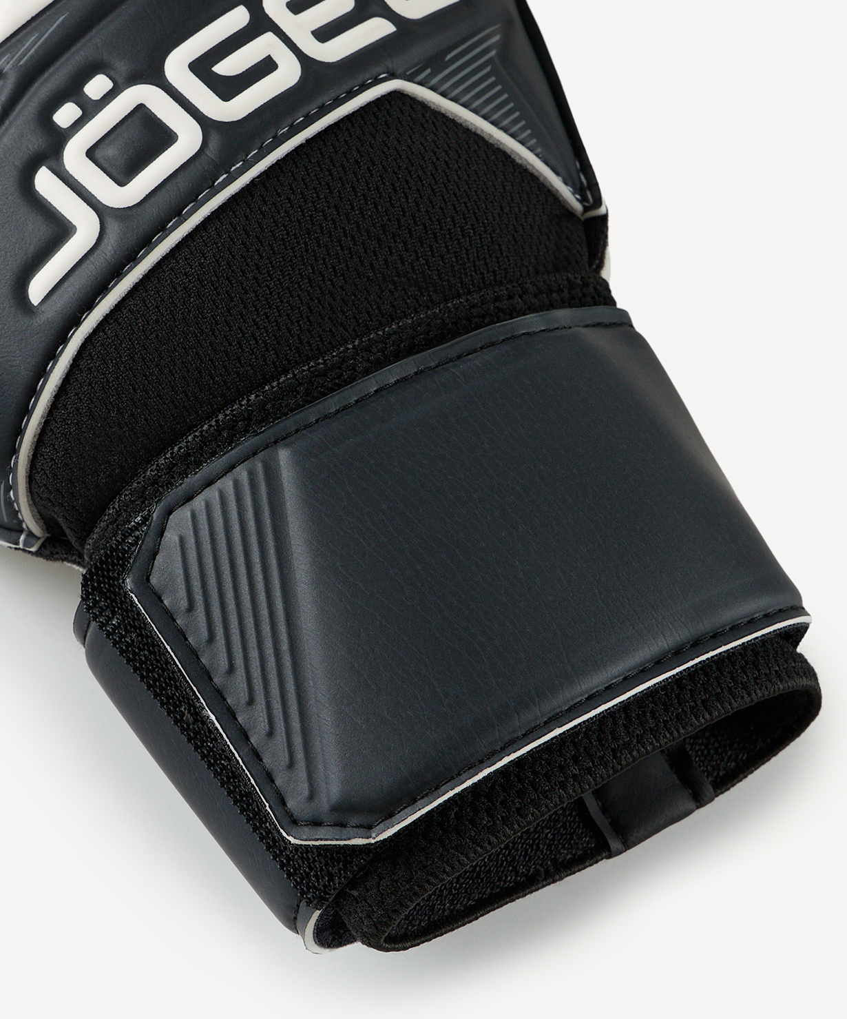 фото Перчатки вратарские Jögel Magnum BL3 Flat, чёрный Football-54 